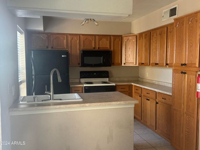 8020 E Thomas Road 226, Scottsdale, AZ 85251
