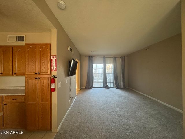 8020 E Thomas Road 226, Scottsdale, AZ 85251