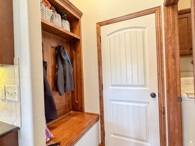1016 Lobdell Drive, Manhattan, KS 66503
