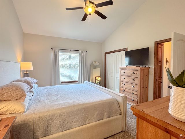 1016 Lobdell Drive, Manhattan, KS 66503
