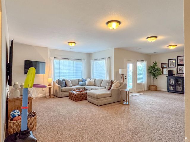 1016 Lobdell Drive, Manhattan, KS 66503