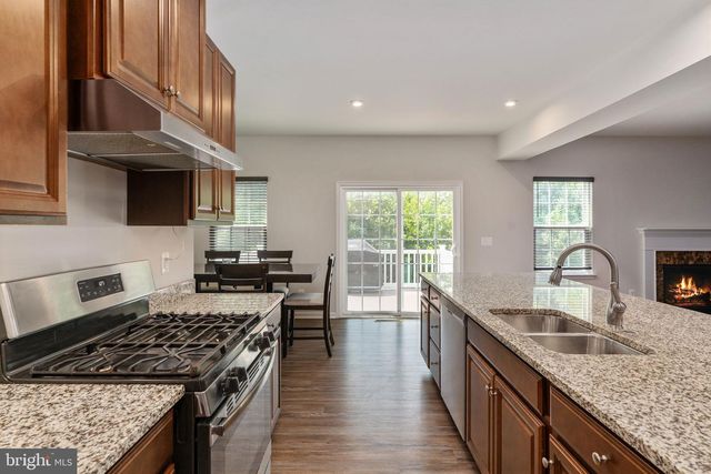 209 COURTHOUSE MANOR DR, Stafford, VA 22554