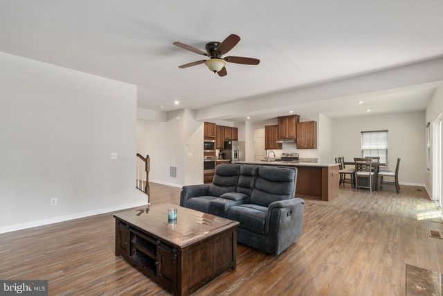 209 COURTHOUSE MANOR DR, Stafford, VA 22554