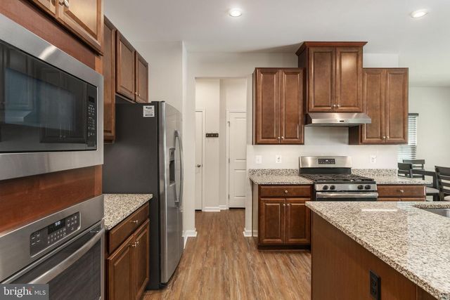 209 COURTHOUSE MANOR DR, Stafford, VA 22554
