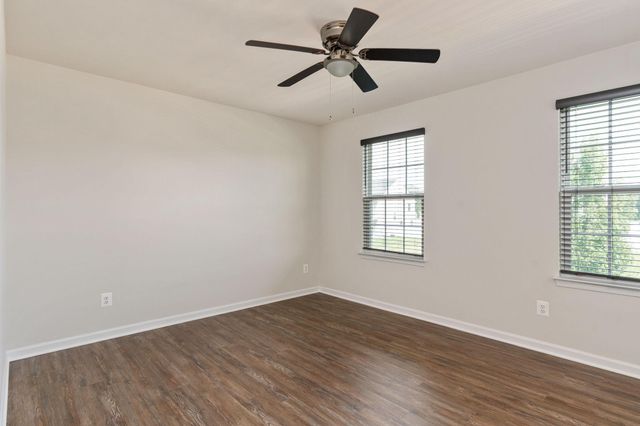 209 COURTHOUSE MANOR DR, Stafford, VA 22554