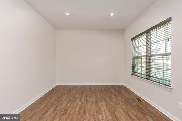 209 COURTHOUSE MANOR DR, Stafford, VA 22554