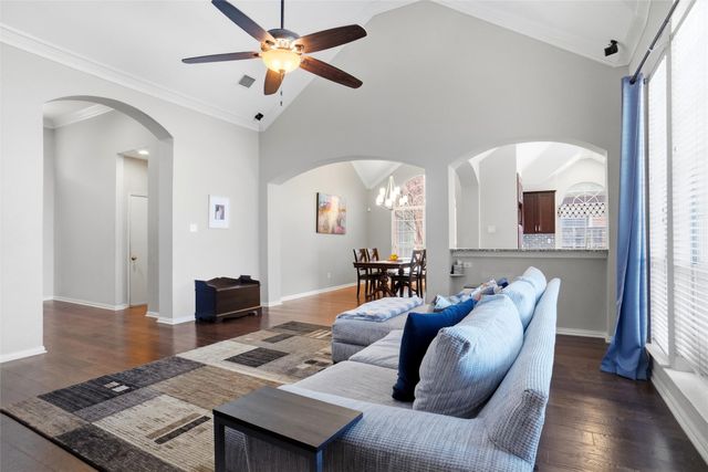 2813 Halsey Drive, Flower Mound, TX 75028