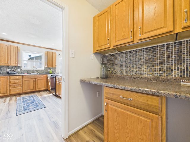 9511 W Quarter Moon Drive, Pendleton, IN 46064