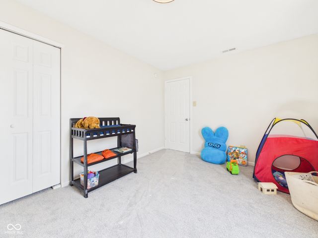 9511 W Quarter Moon Drive, Pendleton, IN 46064