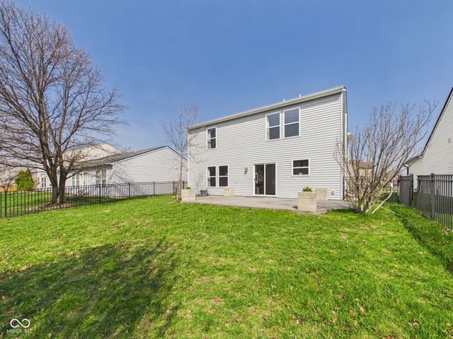 9511 W Quarter Moon Drive, Pendleton, IN 46064