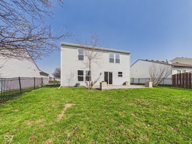 9511 W Quarter Moon Drive, Pendleton, IN 46064