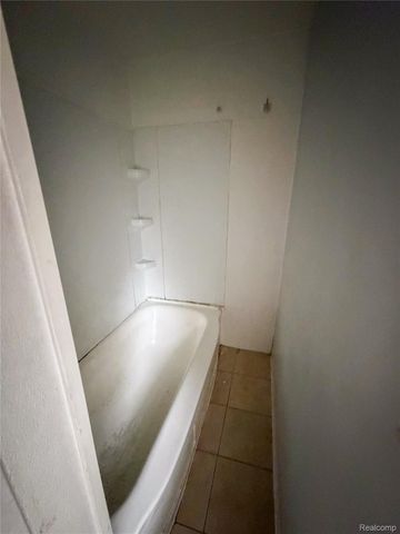 6142 Hereford Street, Detroit, MI 48224