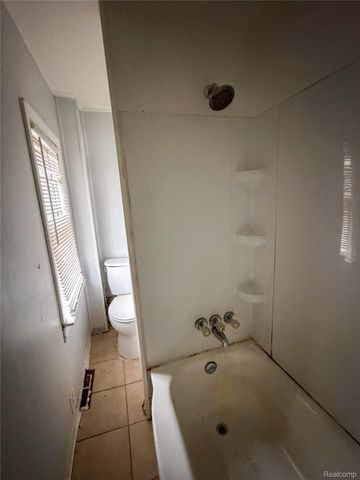 6142 Hereford Street, Detroit, MI 48224