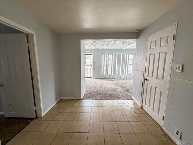 6142 Hereford Street, Detroit, MI 48224