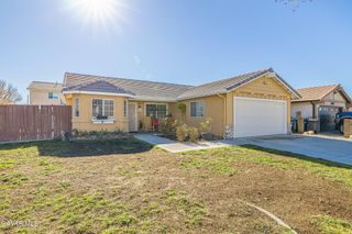 2082 W Avenue K12, Lancaster, CA 93536