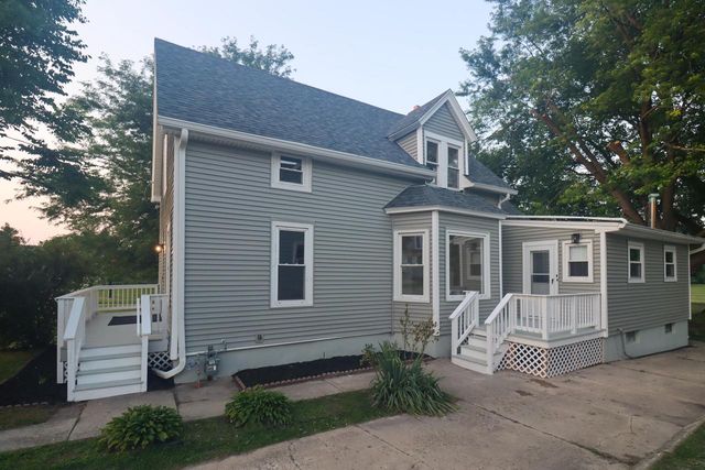 4429 17th AVENUE, Kenosha, WI 53140