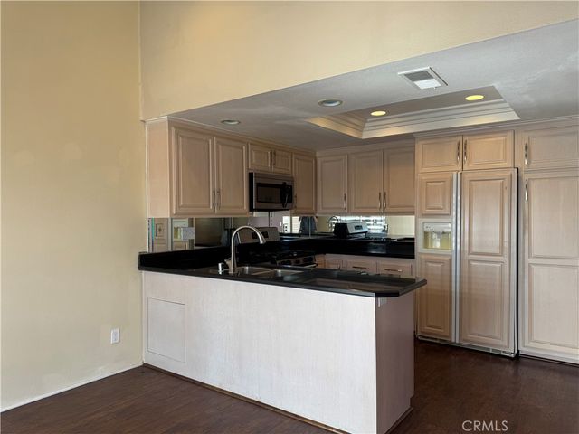 2310 Applewood, Fullerton, CA 92833