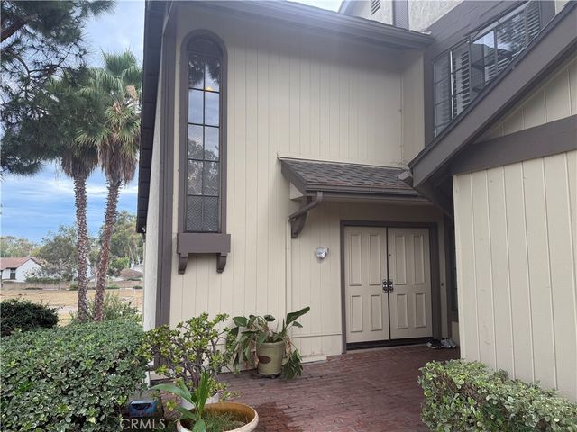 2310 Applewood, Fullerton, CA 92833