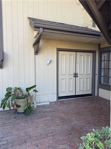 2310 Applewood, Fullerton, CA 92833