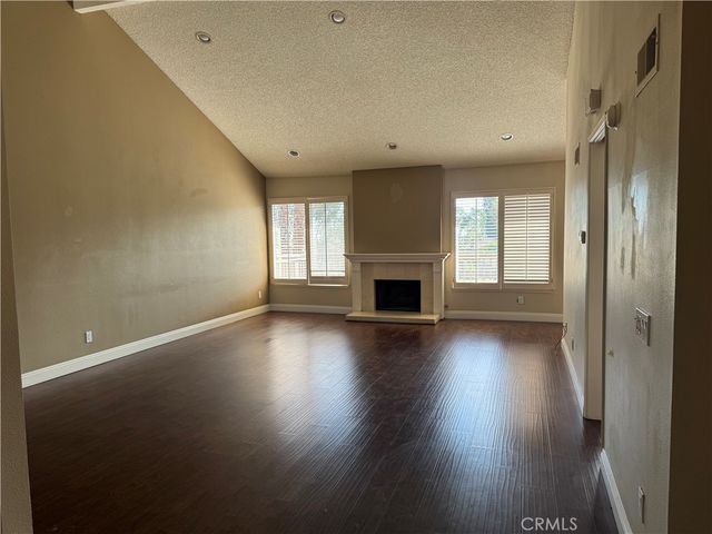 2310 Applewood, Fullerton, CA 92833