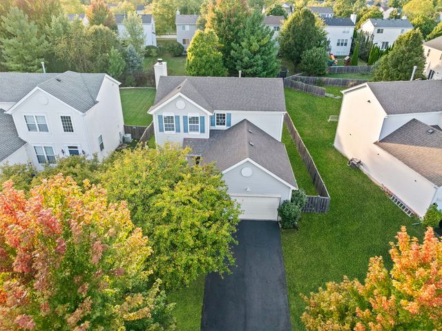 260 Breckenridge Drive, Gilberts, IL 60136