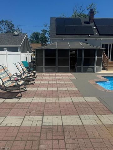 9 Wallace Ln, Woodland Park, NJ 07424