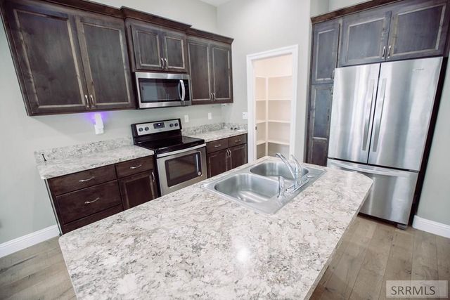 3920 E Tanzanite Drive, Idaho Falls, ID 83401