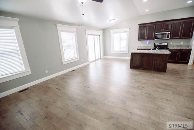 3920 E Tanzanite Drive, Idaho Falls, ID 83401