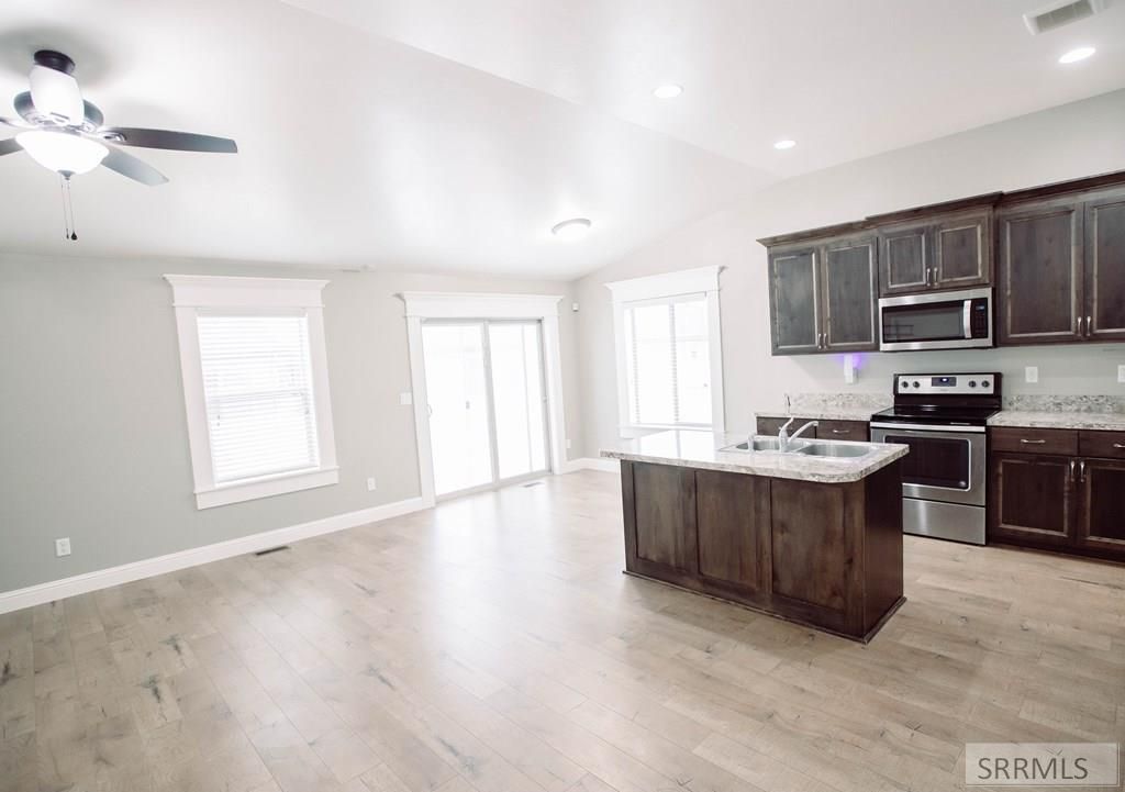 Image 6 of property listing at 3920 E Tanzanite Drive, Idaho Falls, ID 83401