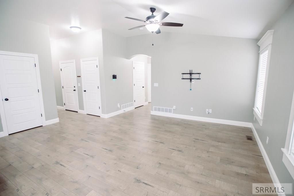 Image 8 of property listing at 3920 E Tanzanite Drive, Idaho Falls, ID 83401