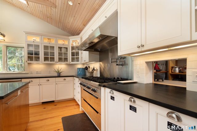 7 Cooper Hill Road, Salisbury, CT 06068