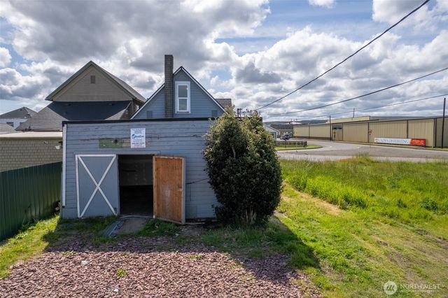 1118 W Wishkah Street, Aberdeen, WA 98520