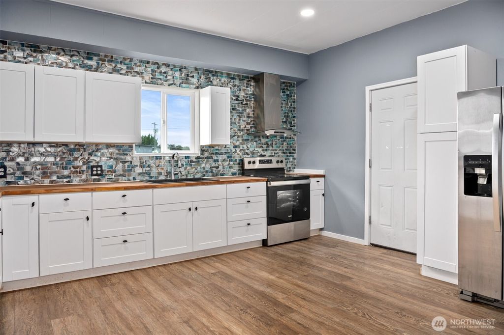 1118 W Wishkah Street, Aberdeen, WA 98520