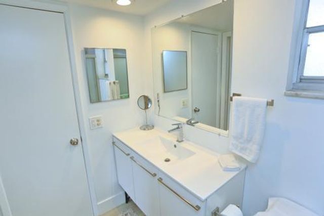 2801 N Palm Aire Drive 405, Pompano Beach, FL 33069