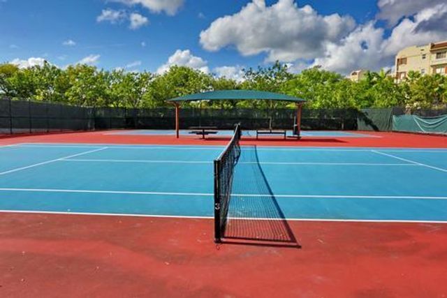 2801 N Palm Aire Drive 405, Pompano Beach, FL 33069