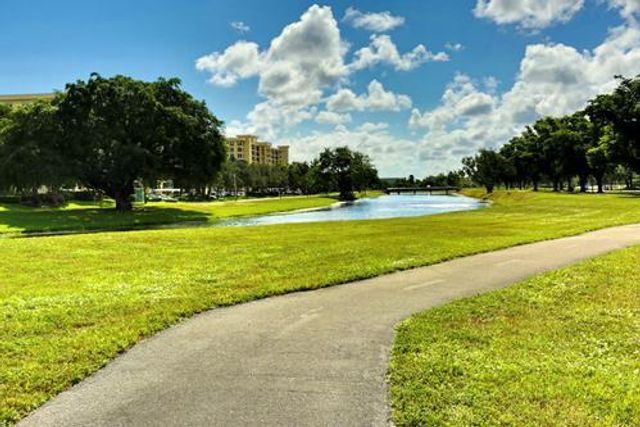 2801 N Palm Aire Drive 405, Pompano Beach, FL 33069