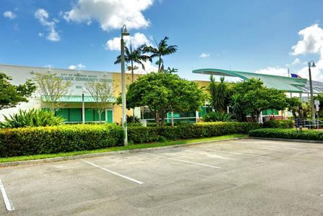 2801 N Palm Aire Drive 405, Pompano Beach, FL 33069