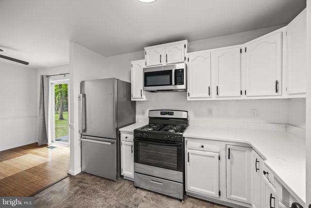 109 6TH AVE AVE, Chesilhurst, NJ 08089