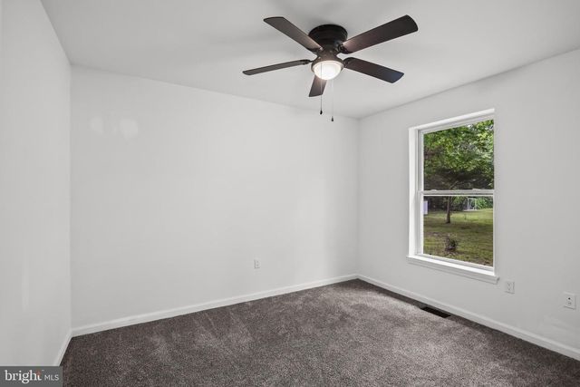 109 6TH AVE AVE, Chesilhurst, NJ 08089