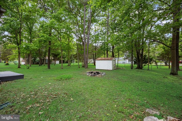 109 6TH AVE AVE, Chesilhurst, NJ 08089