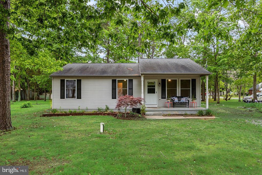 109 6TH AVE AVE, Chesilhurst, NJ 08089