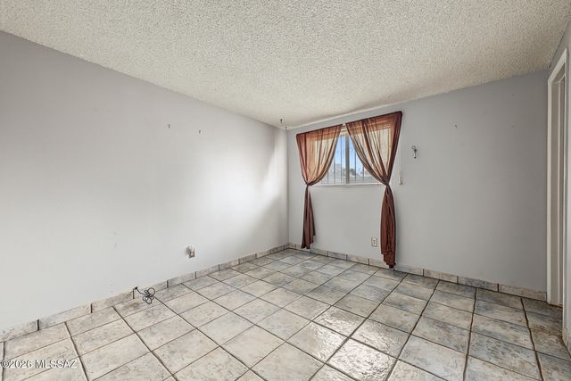 6564 E 42nd Street, Tucson, AZ 85730