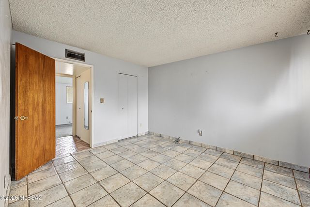 6564 E 42nd Street, Tucson, AZ 85730