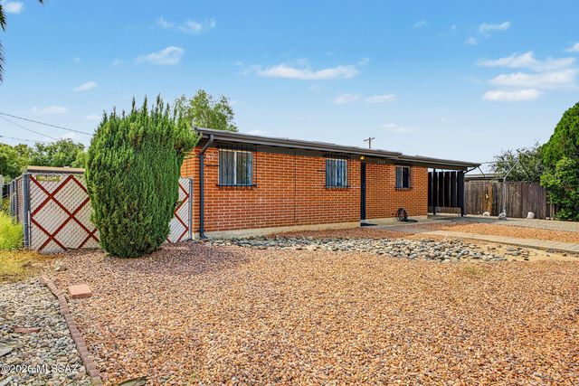 6564 E 42nd Street, Tucson, AZ 85730