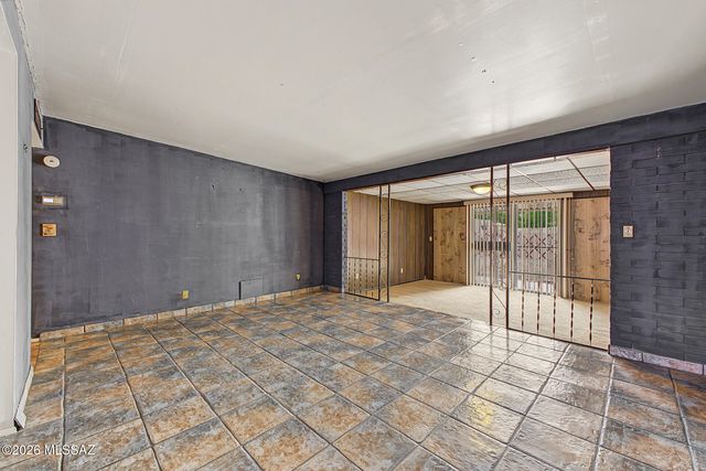 6564 E 42nd Street, Tucson, AZ 85730