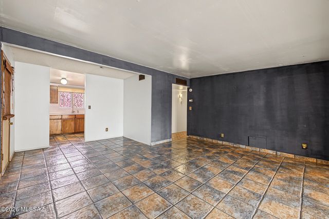 6564 E 42nd Street, Tucson, AZ 85730