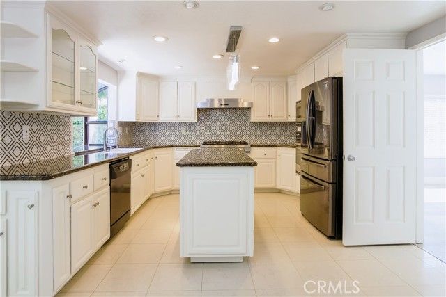 4 Harrisburg, Irvine, CA 92620