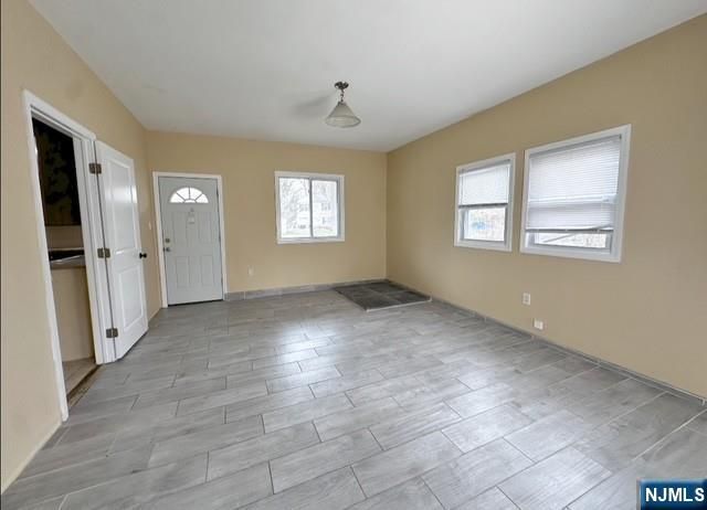 86 Dunham Road, West Milford, NJ 07421
