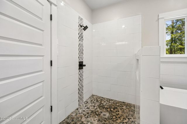 7097 Harrietts Bluff Road, Woodbine, GA 31569