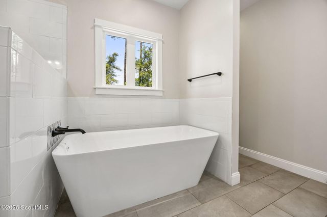 7097 Harrietts Bluff Road, Woodbine, GA 31569